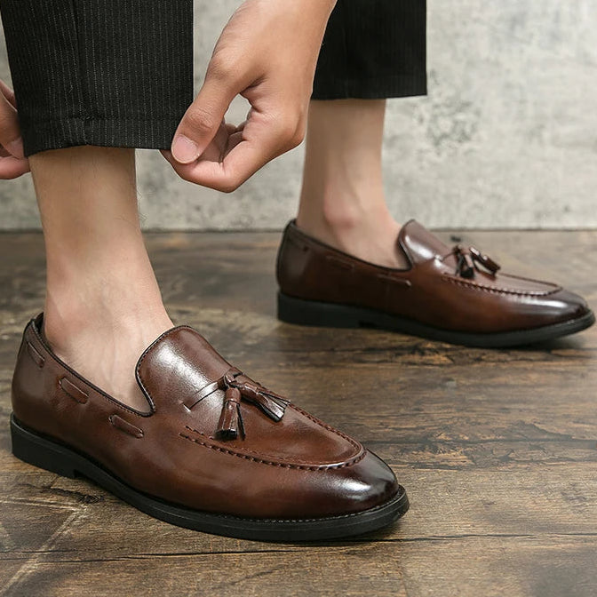 Tarenti Tassel Leather Loafers